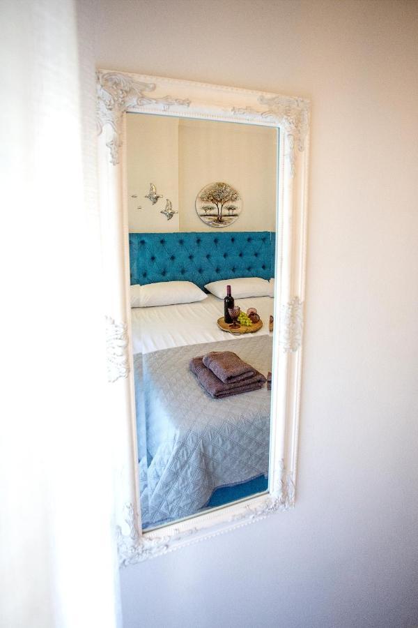 Holiday House Ioanna 2 - Loft Néa Péramos Esterno foto