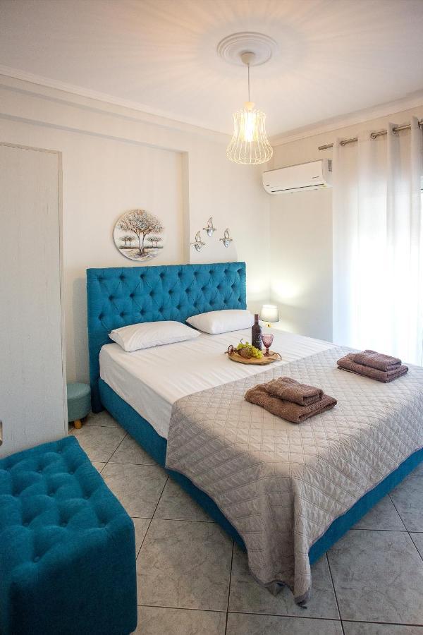 Holiday House Ioanna 2 - Loft Néa Péramos Esterno foto